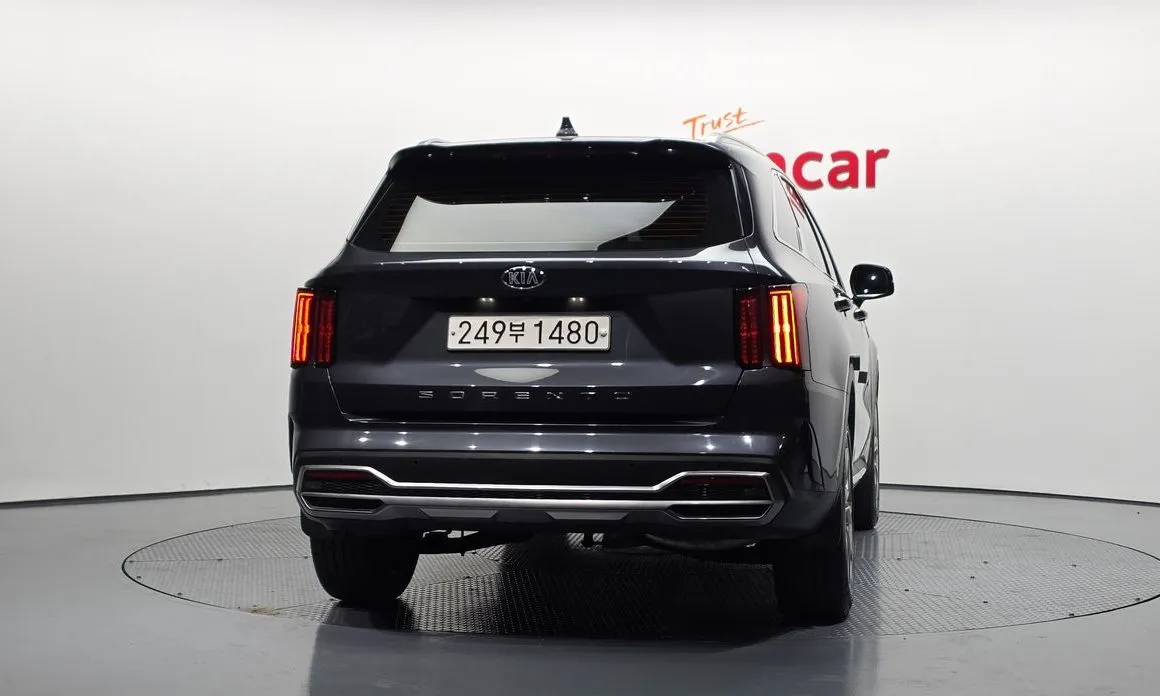 Kia Sorento — фото 4
