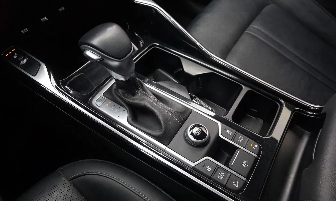 Kia Sorento — фото 6