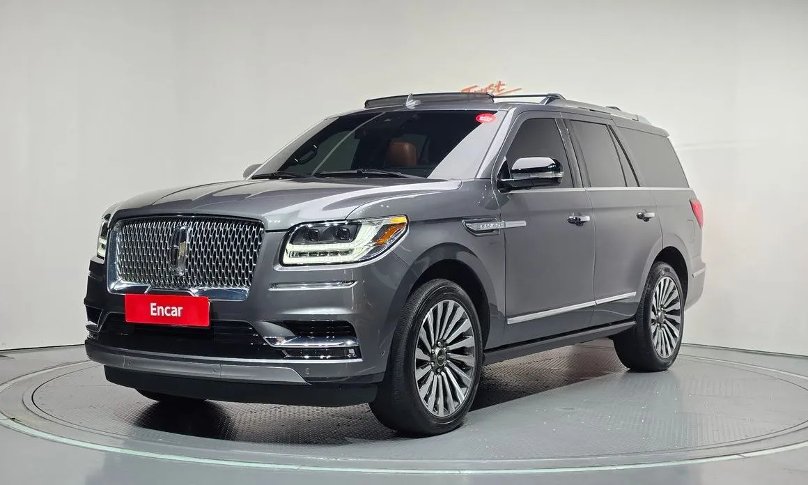 Lincoln Navigator — фото 1