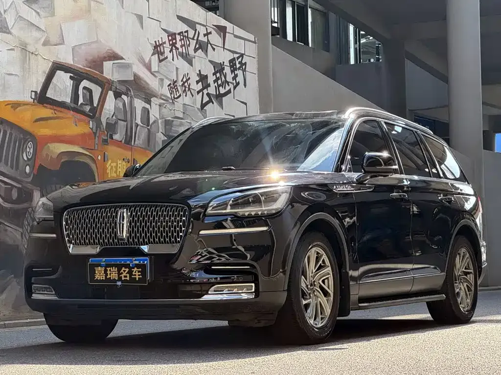 Lincoln Aviator — фото 1