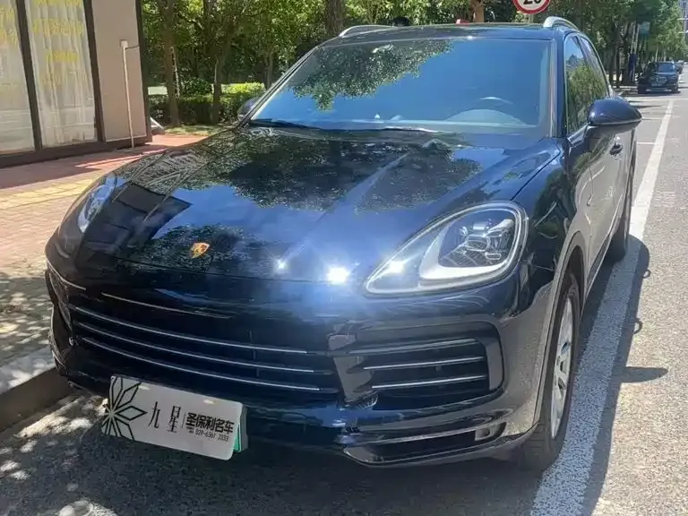Porsche Cayenne Hybrid — фото 1