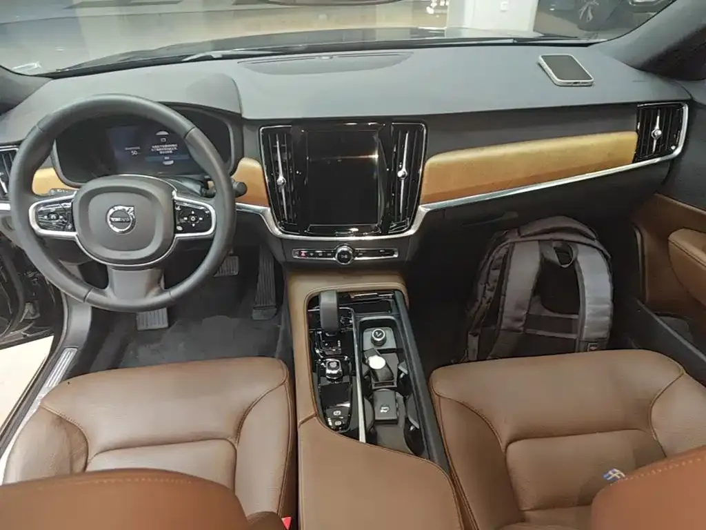Volvo S90 — фото 10