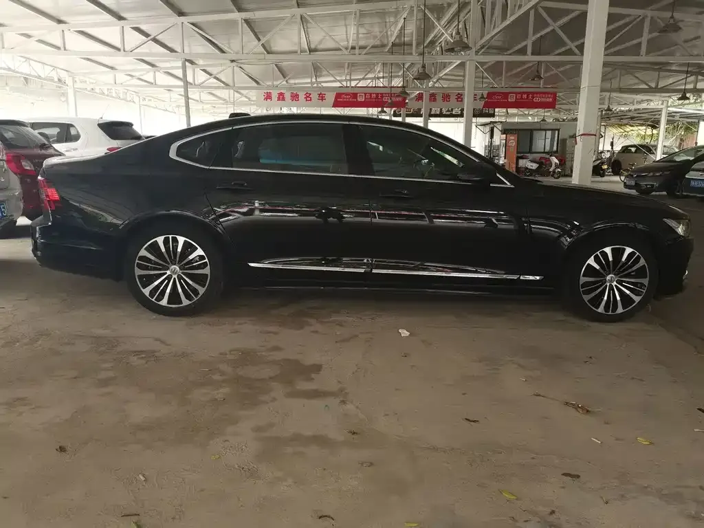 Volvo S90 — фото 6