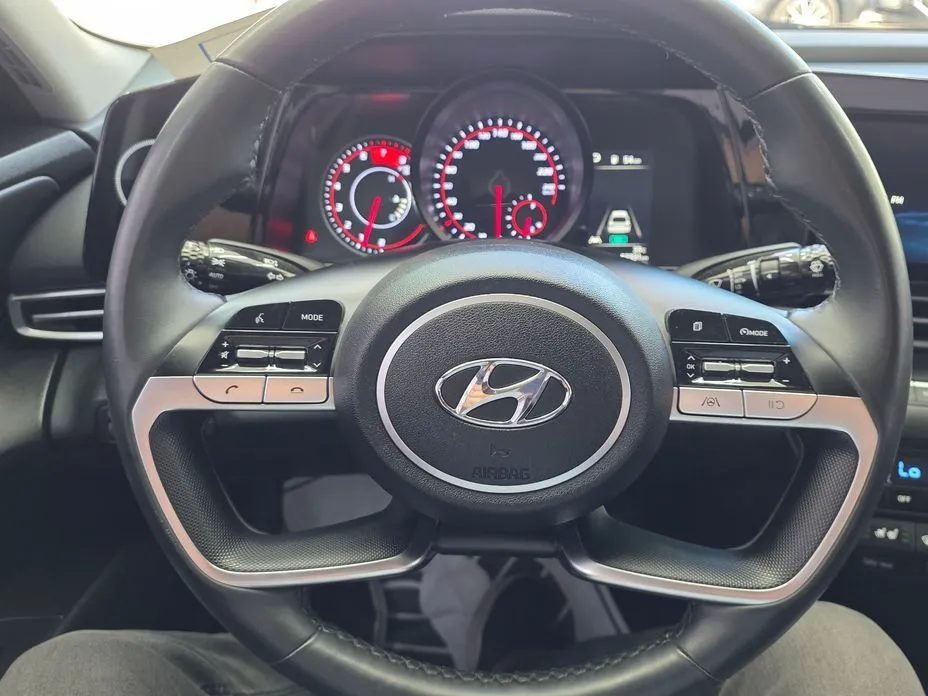 Hyundai AVANTE — фото 5