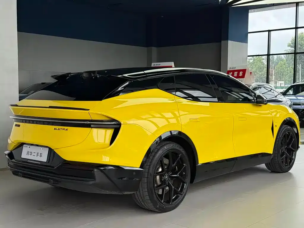 Lotus Eletre — фото 7