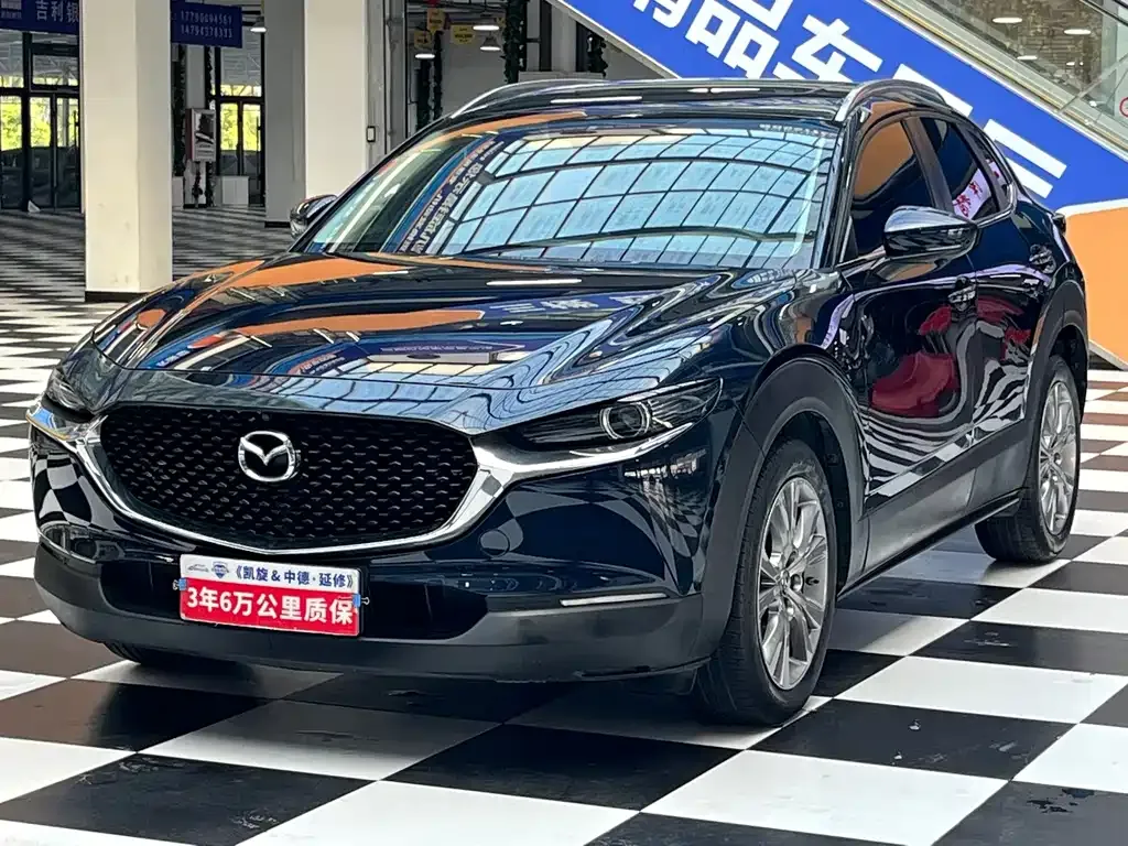 Mazda CX-30 — фото 1