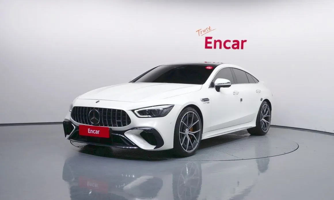 Mercedes-Benz AMG GT — фото 1