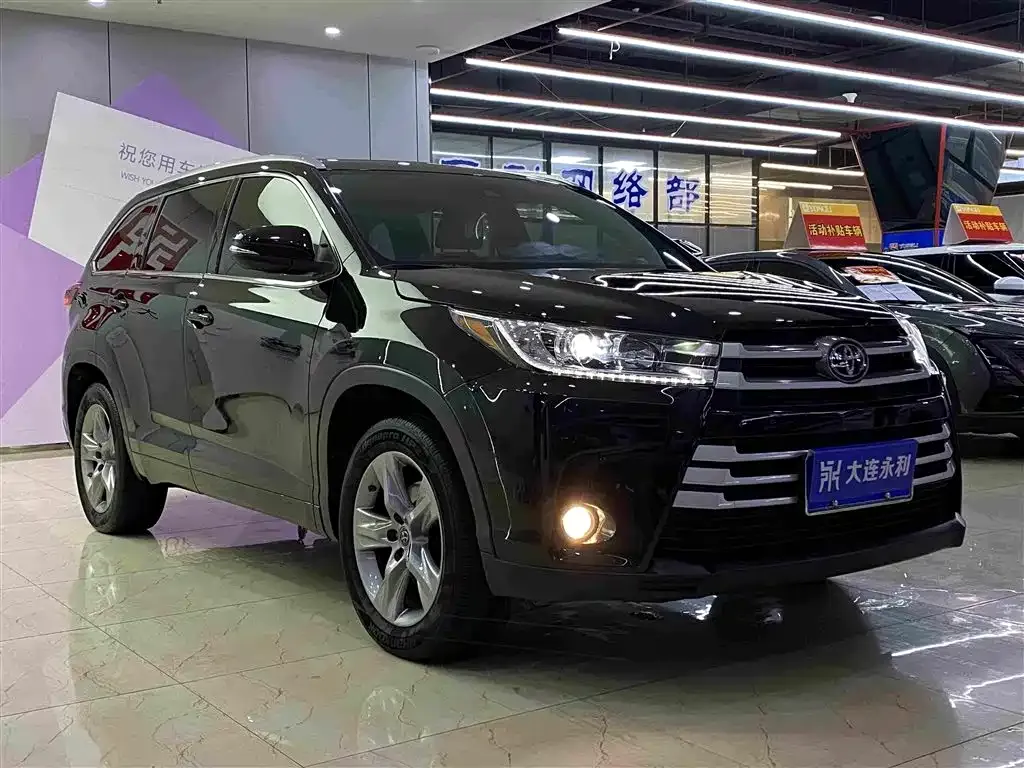Toyota Highlander — фото 5