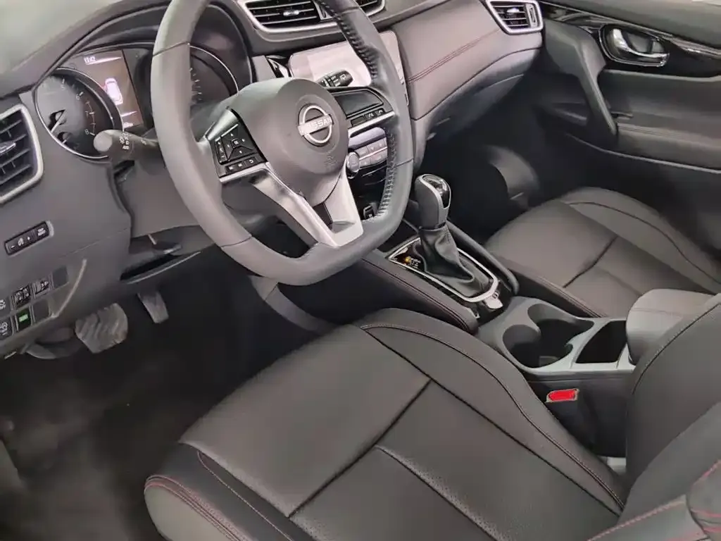 Nissan Qashqai — фото 4
