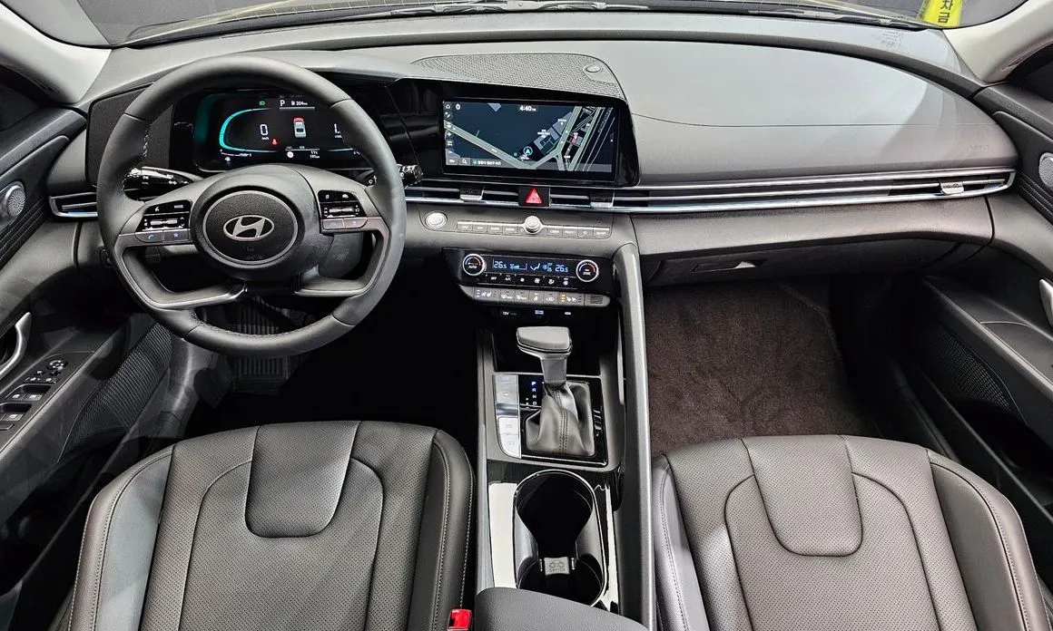 Hyundai AVANTE — фото 5