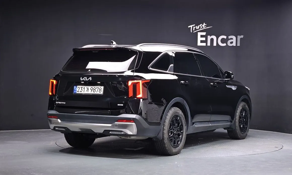Kia Sorento — фото 6