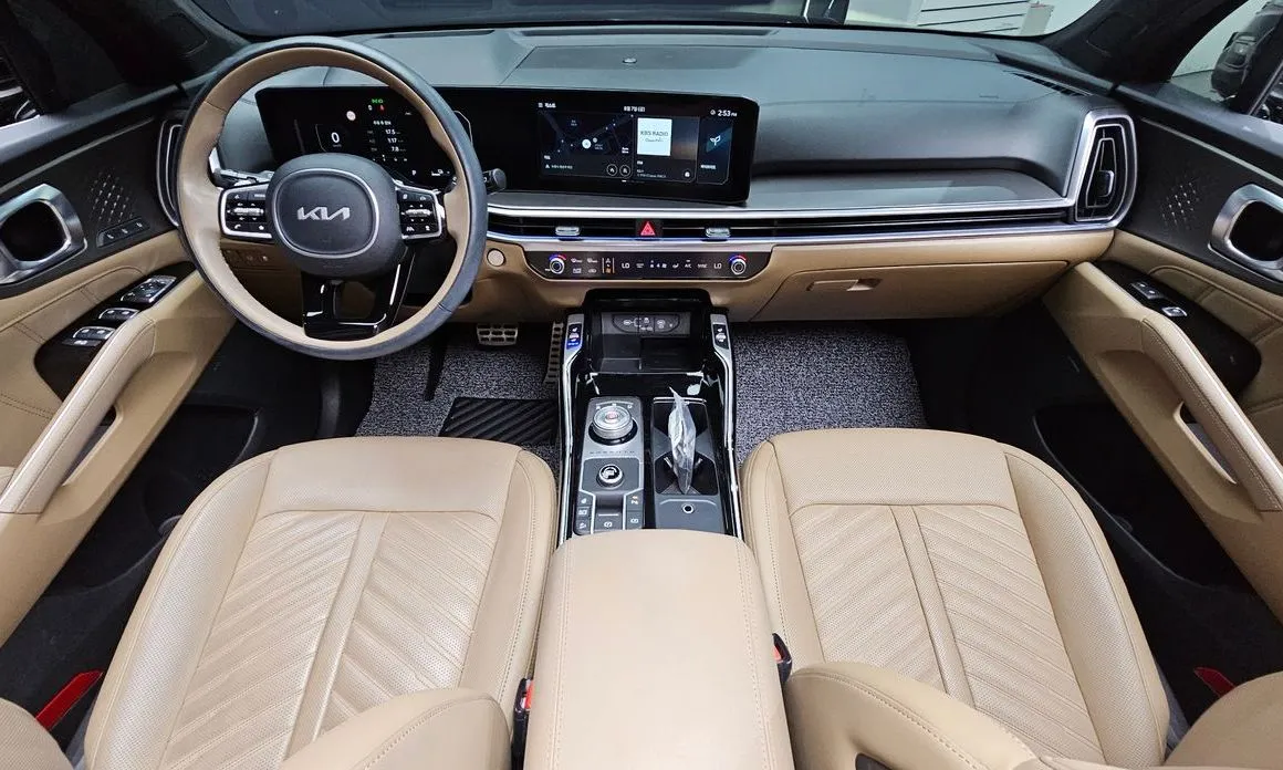 Kia Sorento — фото 10