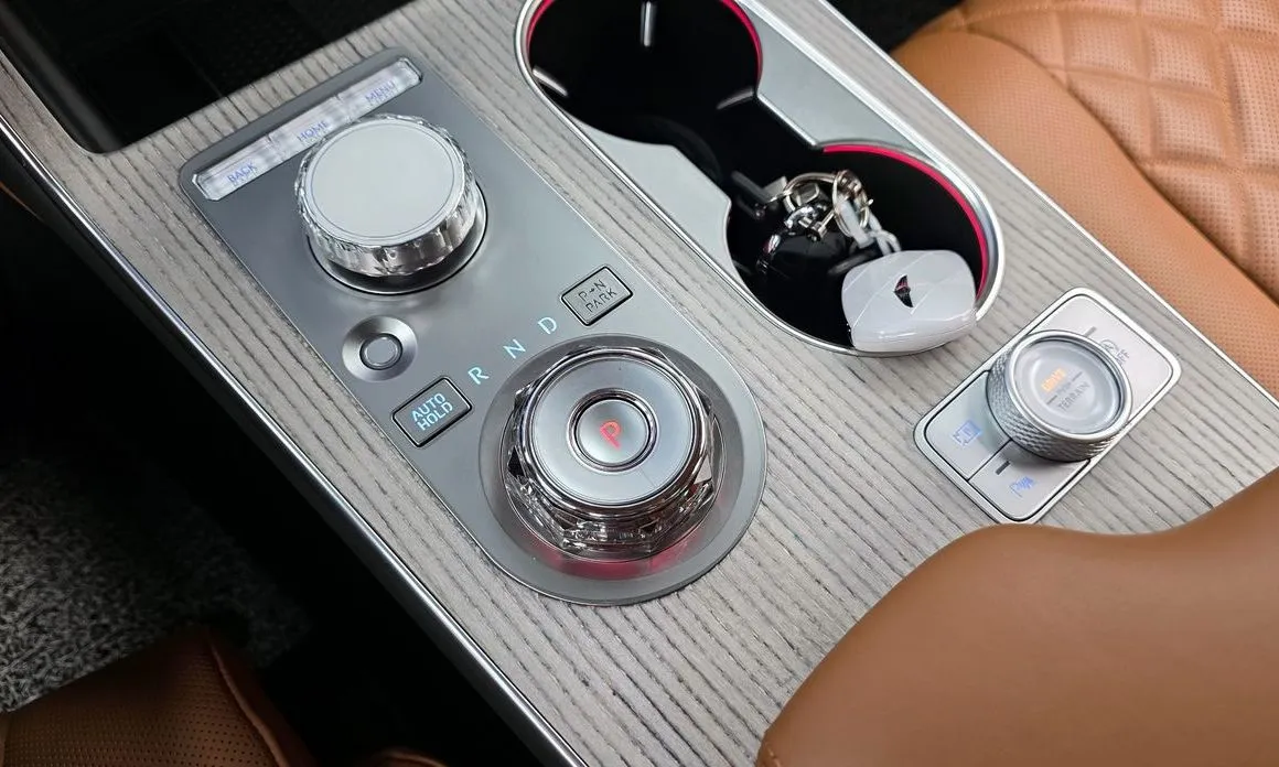 Genesis GV80 — фото 10
