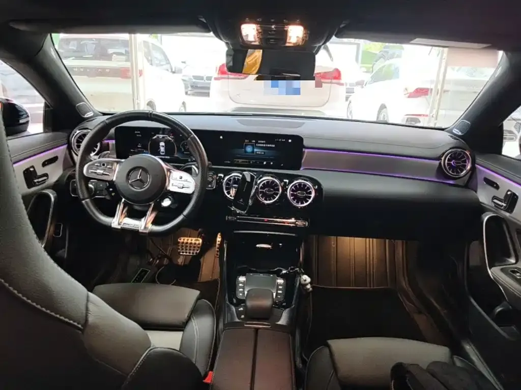 Mercedes-Benz CLA AMG — фото 7