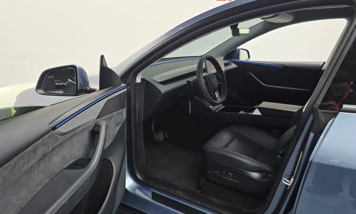Tesla Model Y — фото 7