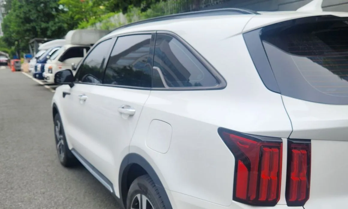 Kia Sorento — фото 5