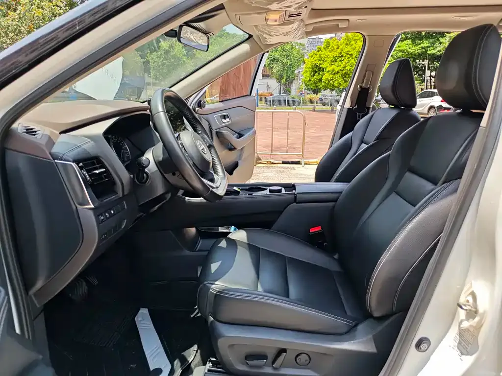 Nissan X-Trail — фото 2