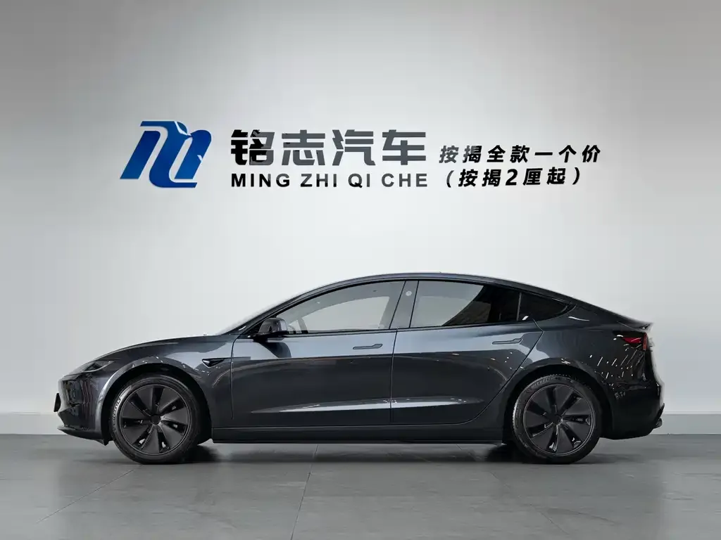 Tesla Model 3 — фото 7