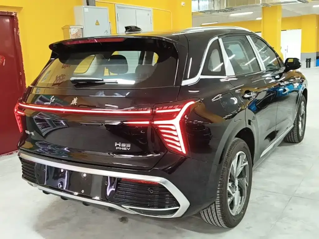 Hongqi HS3 PHEV — фото 3