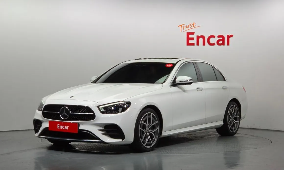 Mercedes-Benz E-Class — фото 1