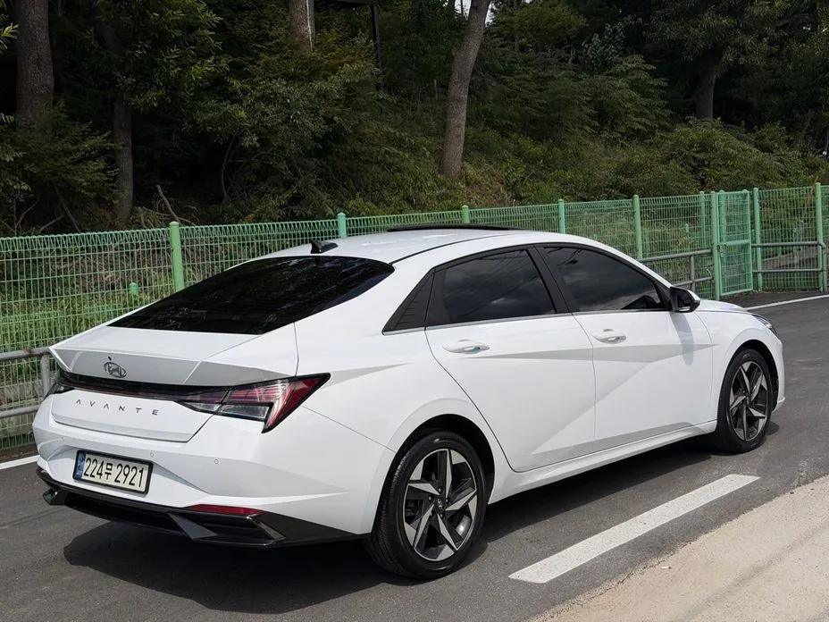 Hyundai AVANTE — фото 9