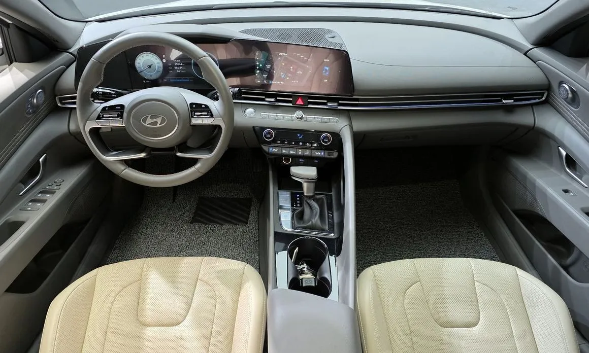 Hyundai AVANTE — фото 9