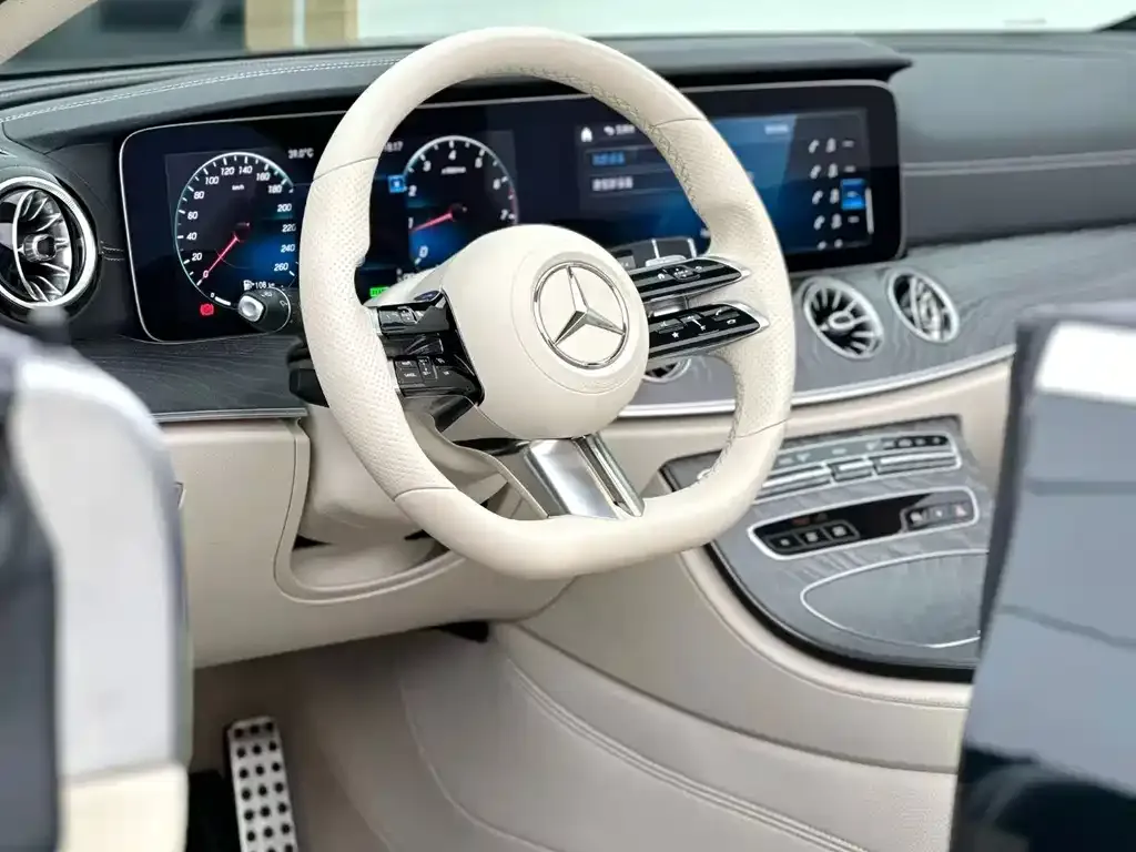 Mercedes-Benz E-Class (Import) — фото 5