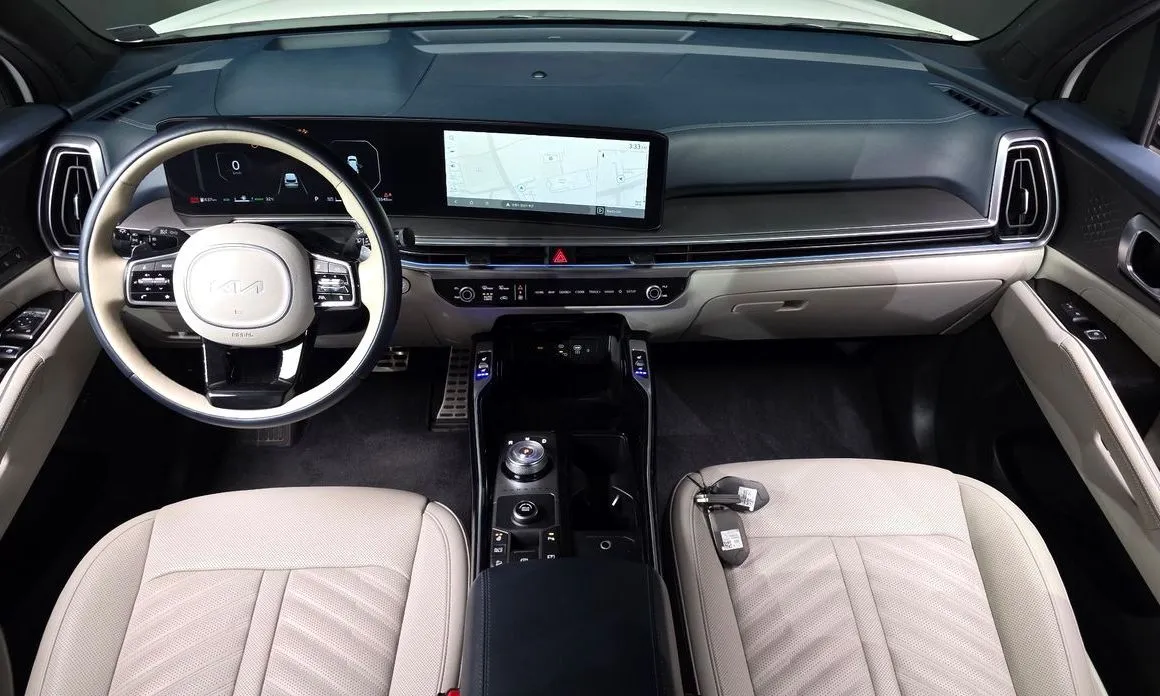 Kia Sorento — фото 7