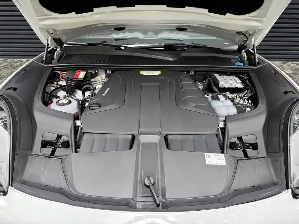 Porsche Cayenne Hybrid — фото 4
