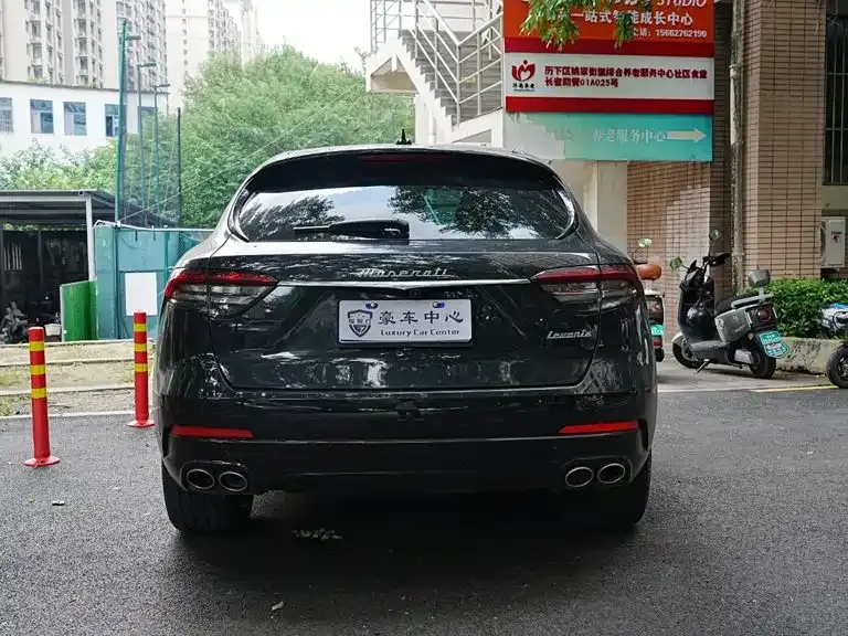 Maserati Levante — фото 2