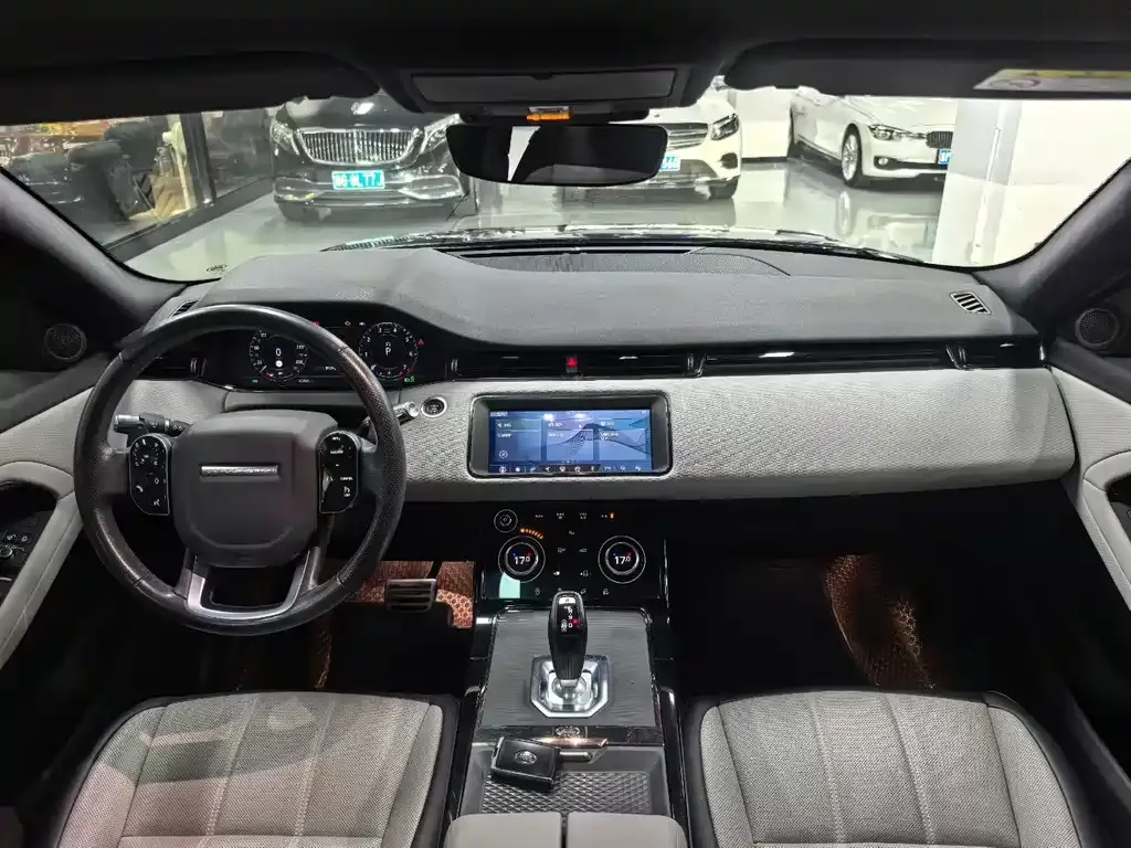 Land Rover Evoque — фото 8