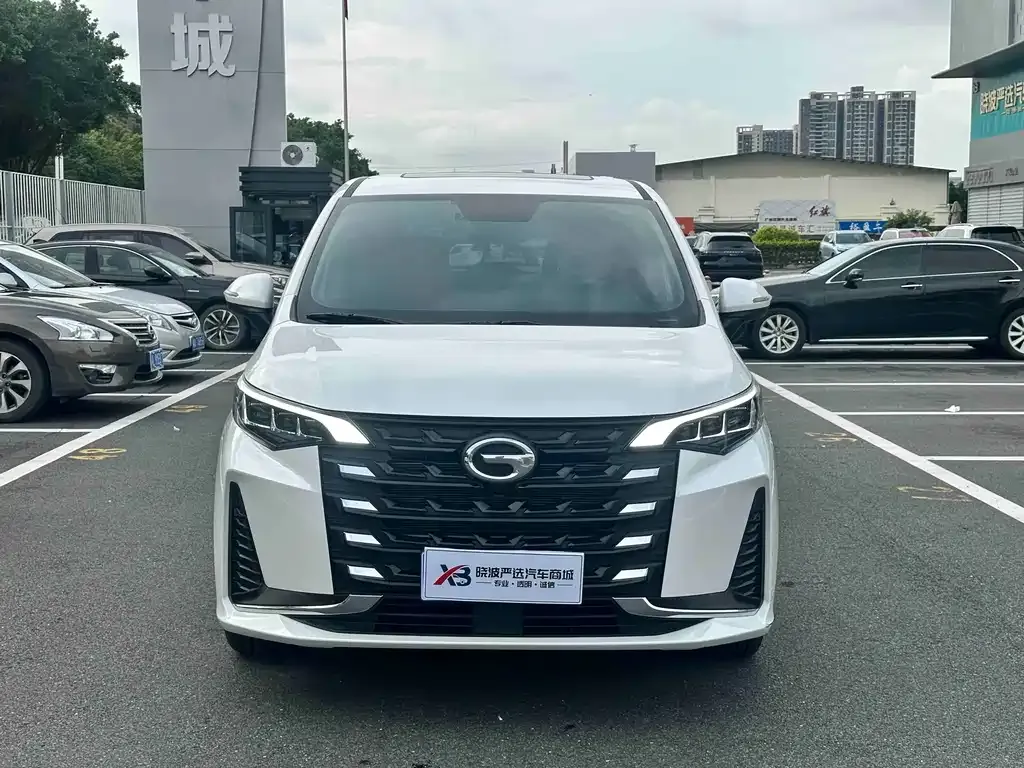 GAC Motor Trumpchi M6 — фото 10
