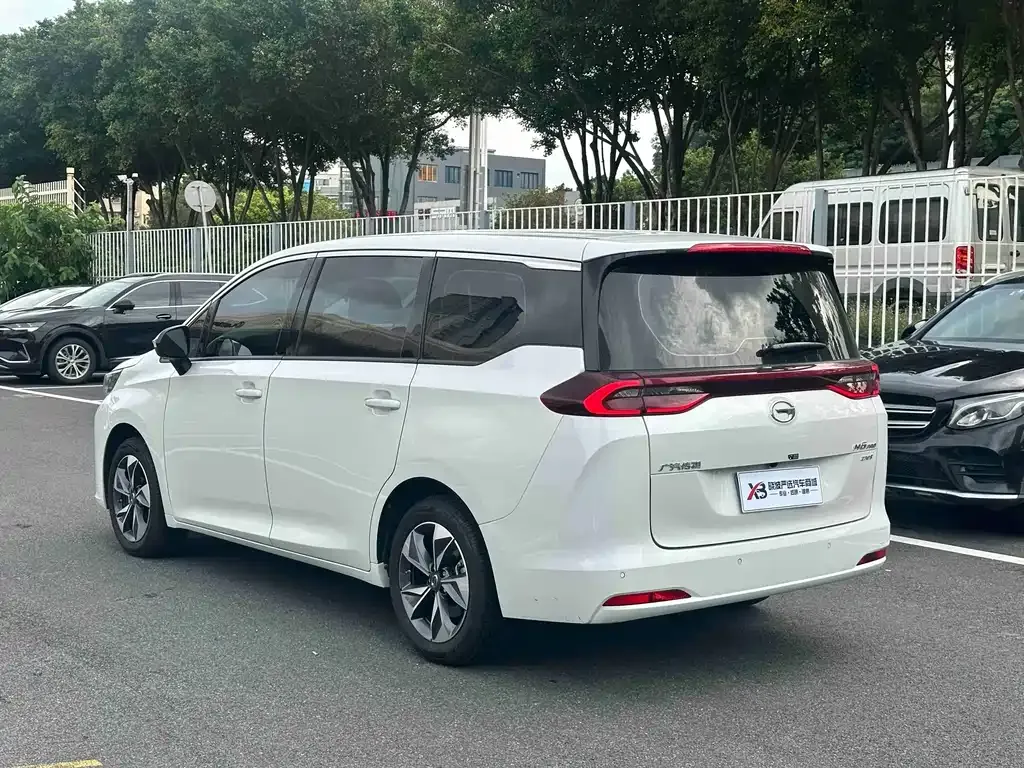 GAC Motor Trumpchi M6 — фото 9