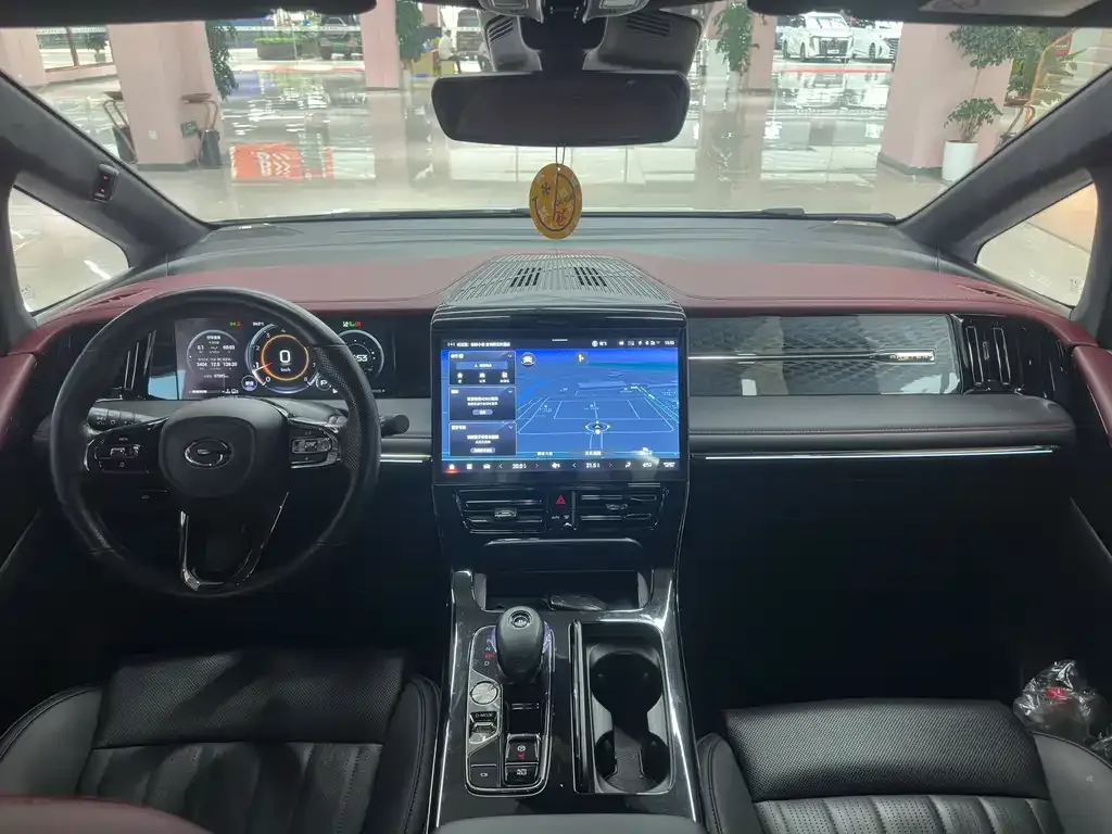 GAC Motor Trumpchi M8 — фото 9