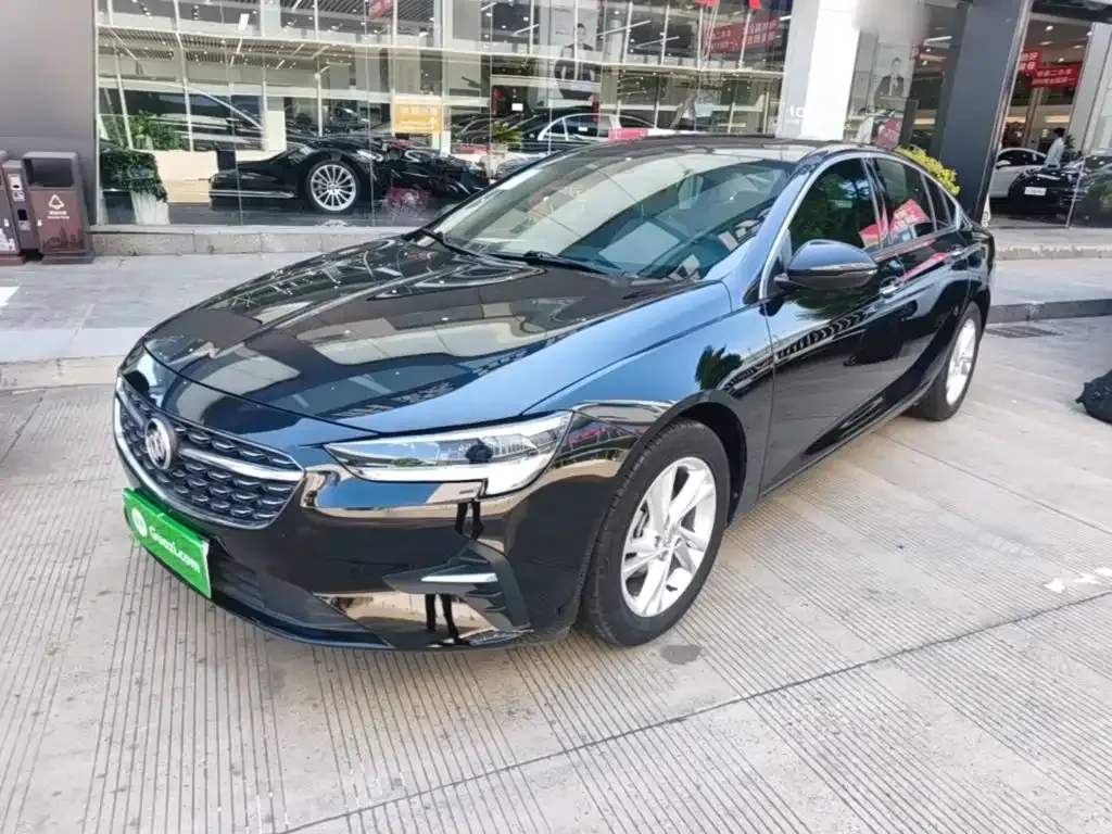 Buick Regal — фото 1