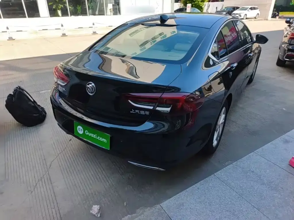 Buick Regal — фото 10