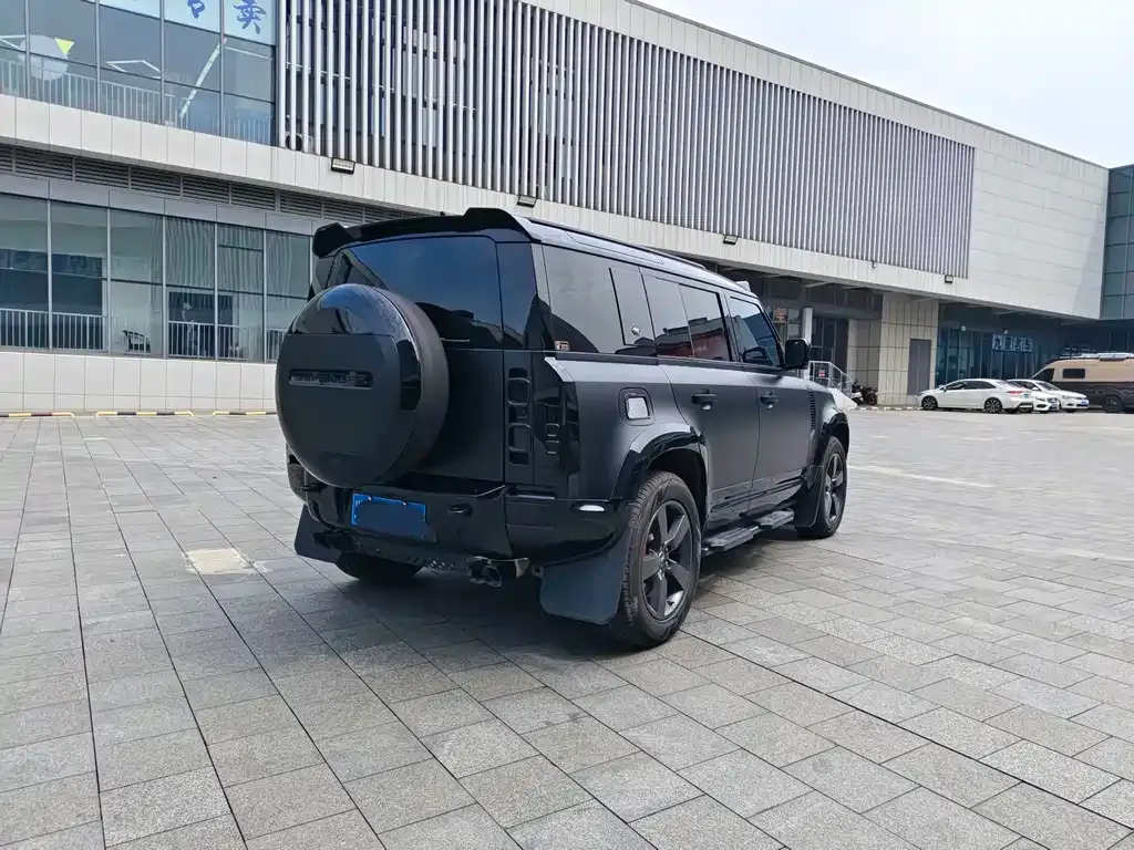 Land Rover Defender — фото 2