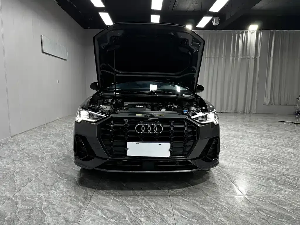 Audi Q3 — фото 7