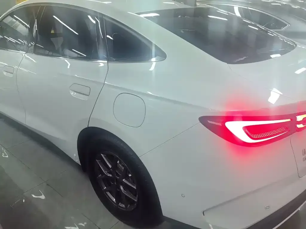 BYD Seal 06 — фото 10