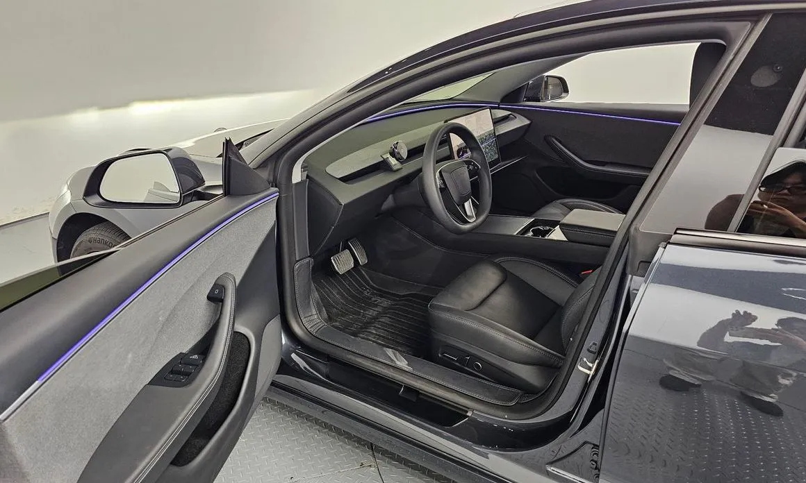 Tesla Model 3 — фото 10