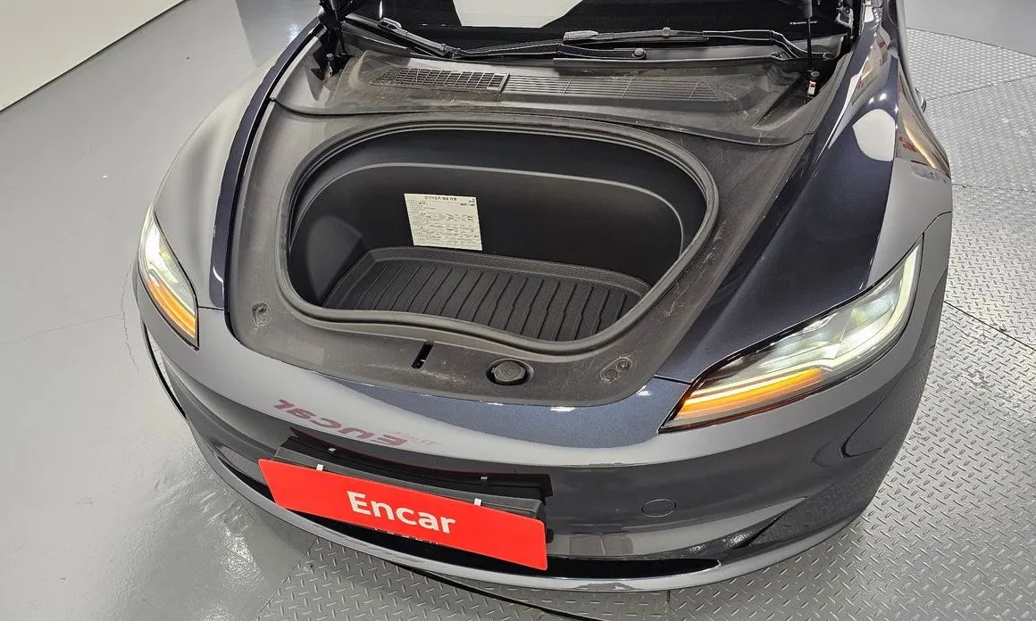 Tesla Model 3 — фото 9