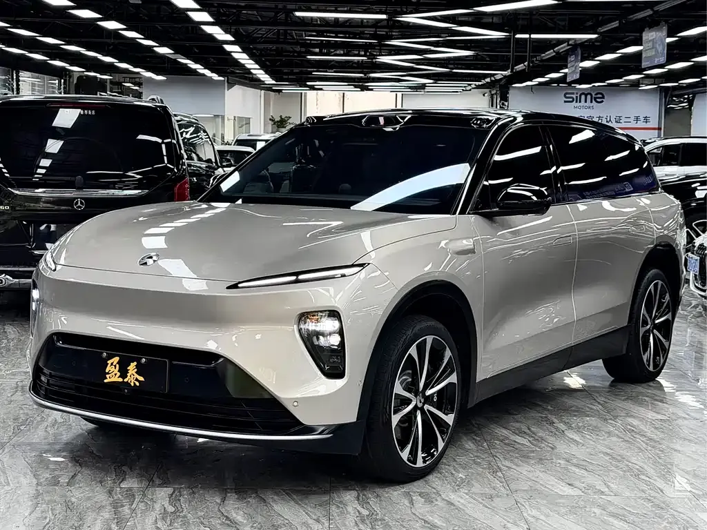 NIO ES8 — фото 1