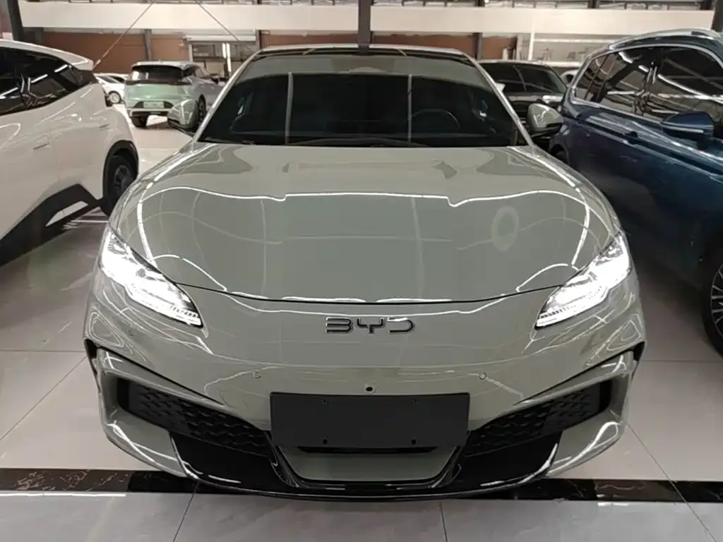 BYD Seal 06GT — фото 8