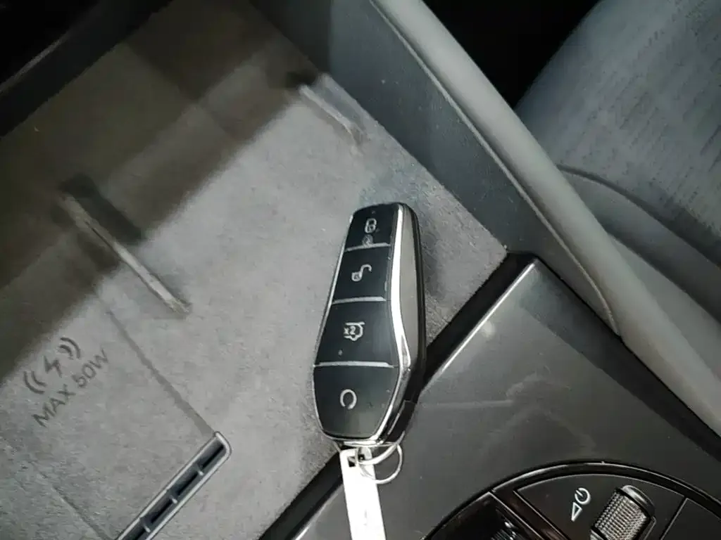 BYD Seal 06GT — фото 10