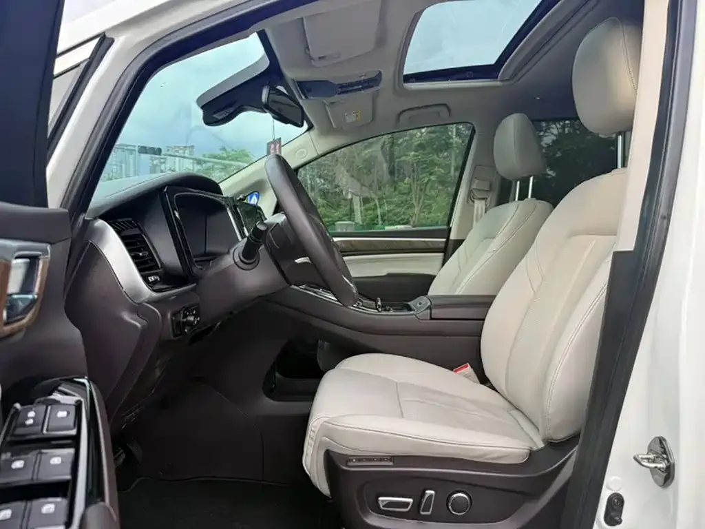 GAC Motor Trumpchi M8 — фото 3