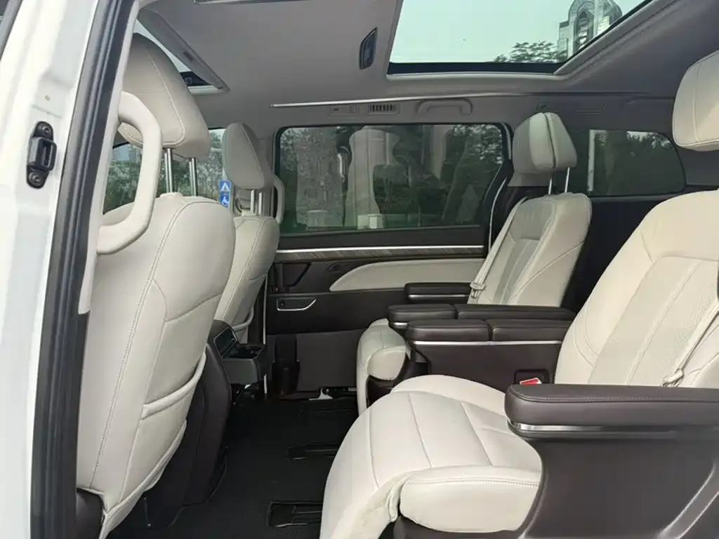 GAC Motor Trumpchi M8 — фото 9