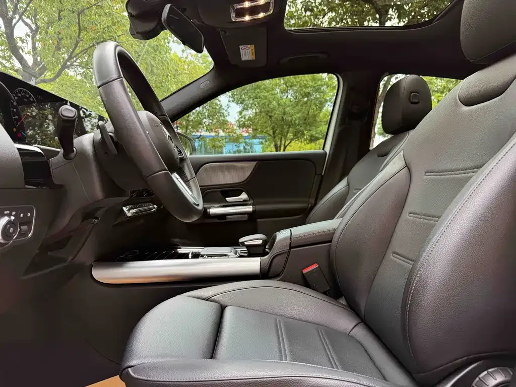 Mercedes-Benz GLA — фото 7