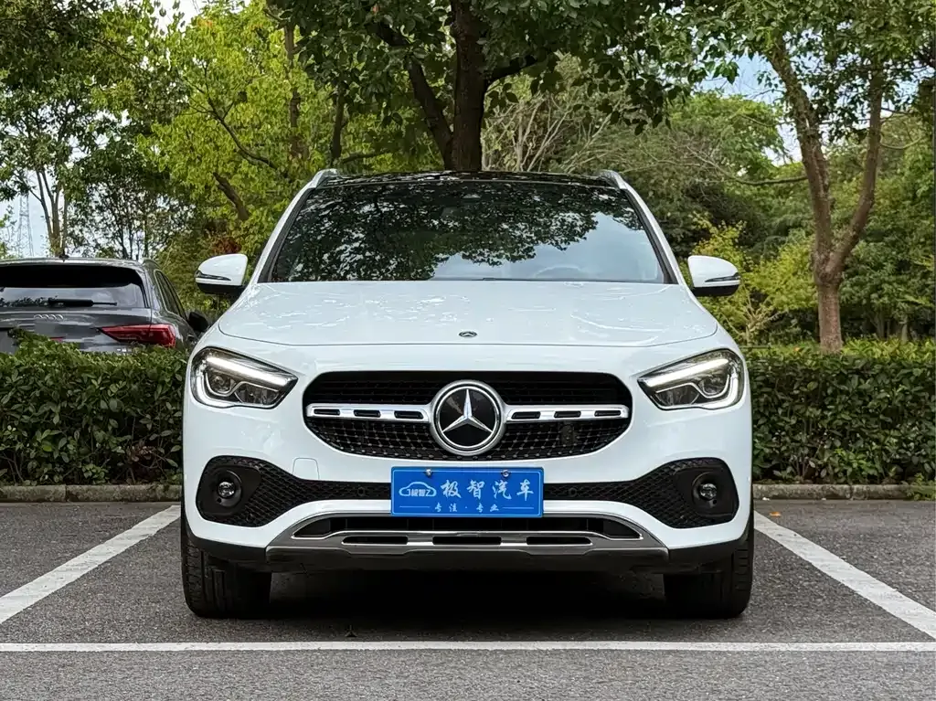 Mercedes-Benz GLA — фото 10