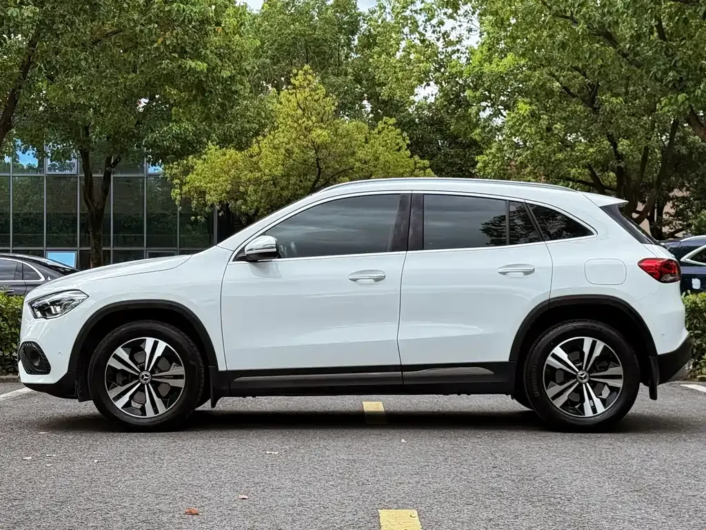 Mercedes-Benz GLA — фото 4