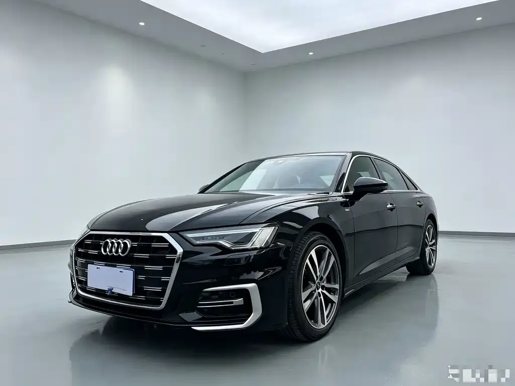 Audi A6L — фото 1